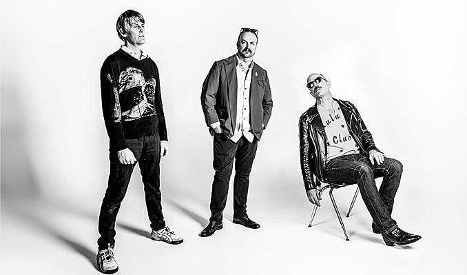 Stephen Malkmus preps “folkie” LP ‘Traditional Techniques’ made w/ Chris Funk & Matt Sweeney