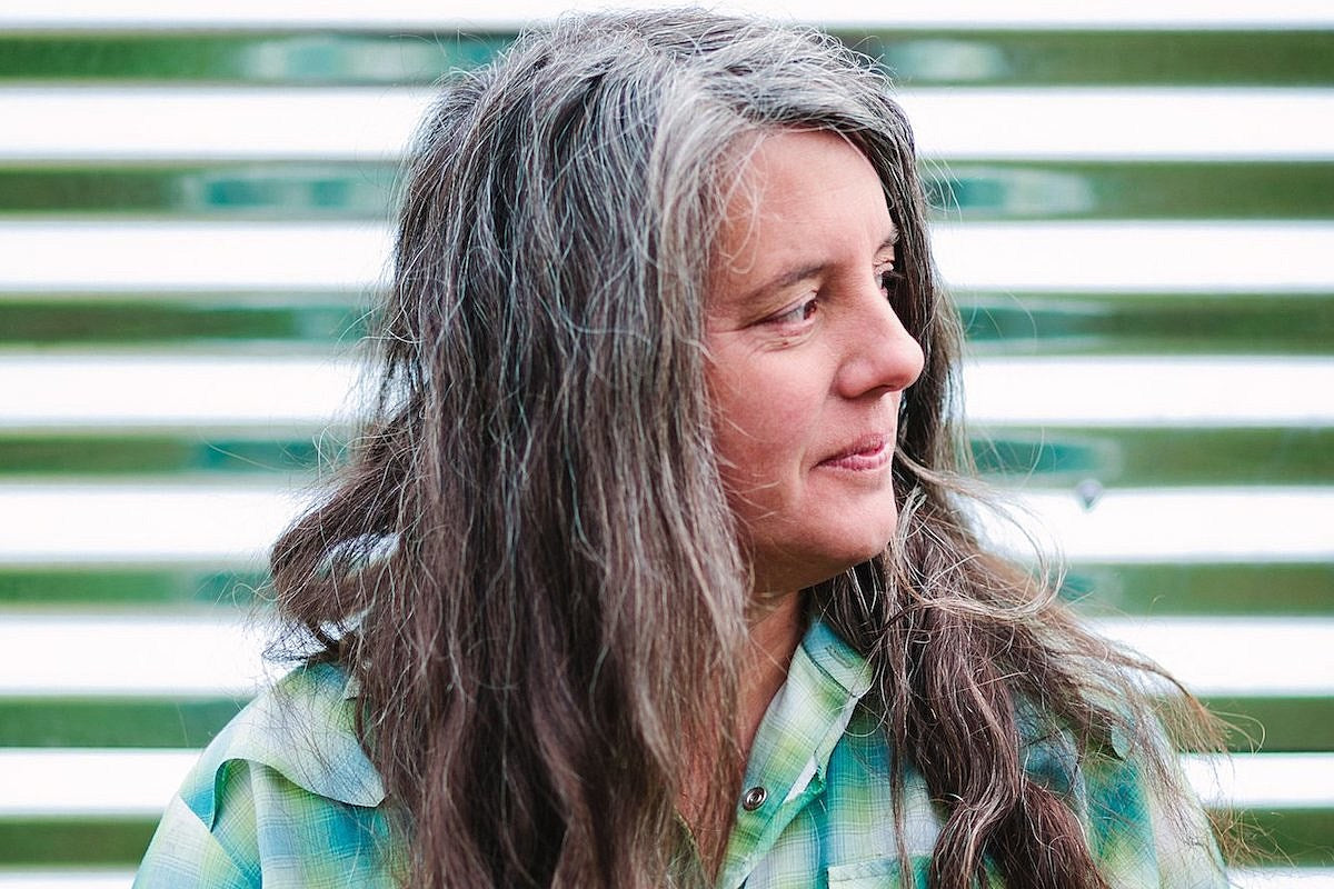 Listen to Marisa Anderson’s cover of Elliott Smith’s “The White Lady Loves You More”