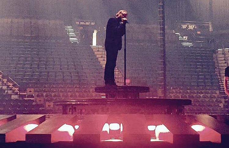 The National’s Matt Berninger sang at Game Of Thrones Live Concert Experience in Vegas (watch)