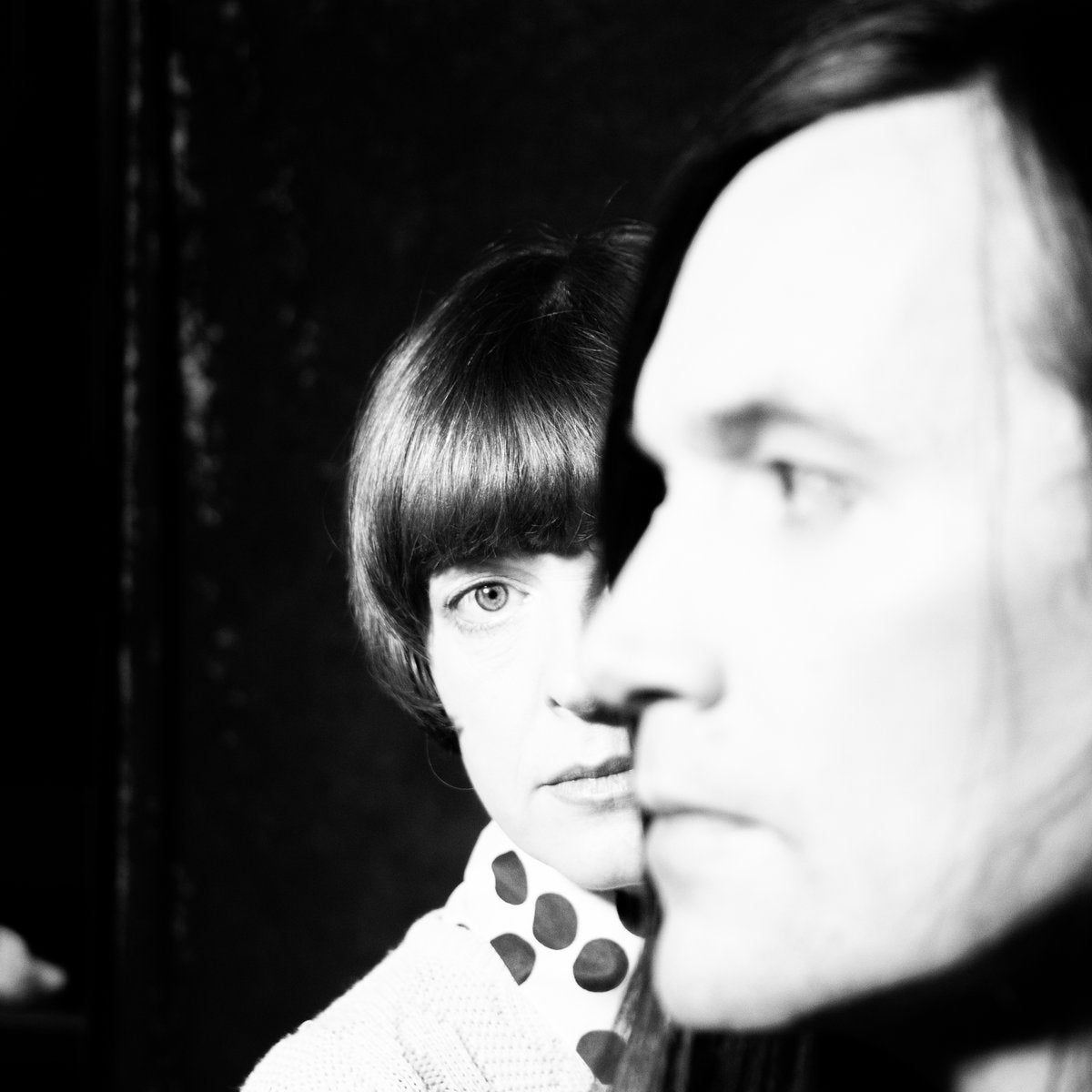MEMORIALS (Electrelane / Wire) sign to Fire Records, share “Acceptable Experience”