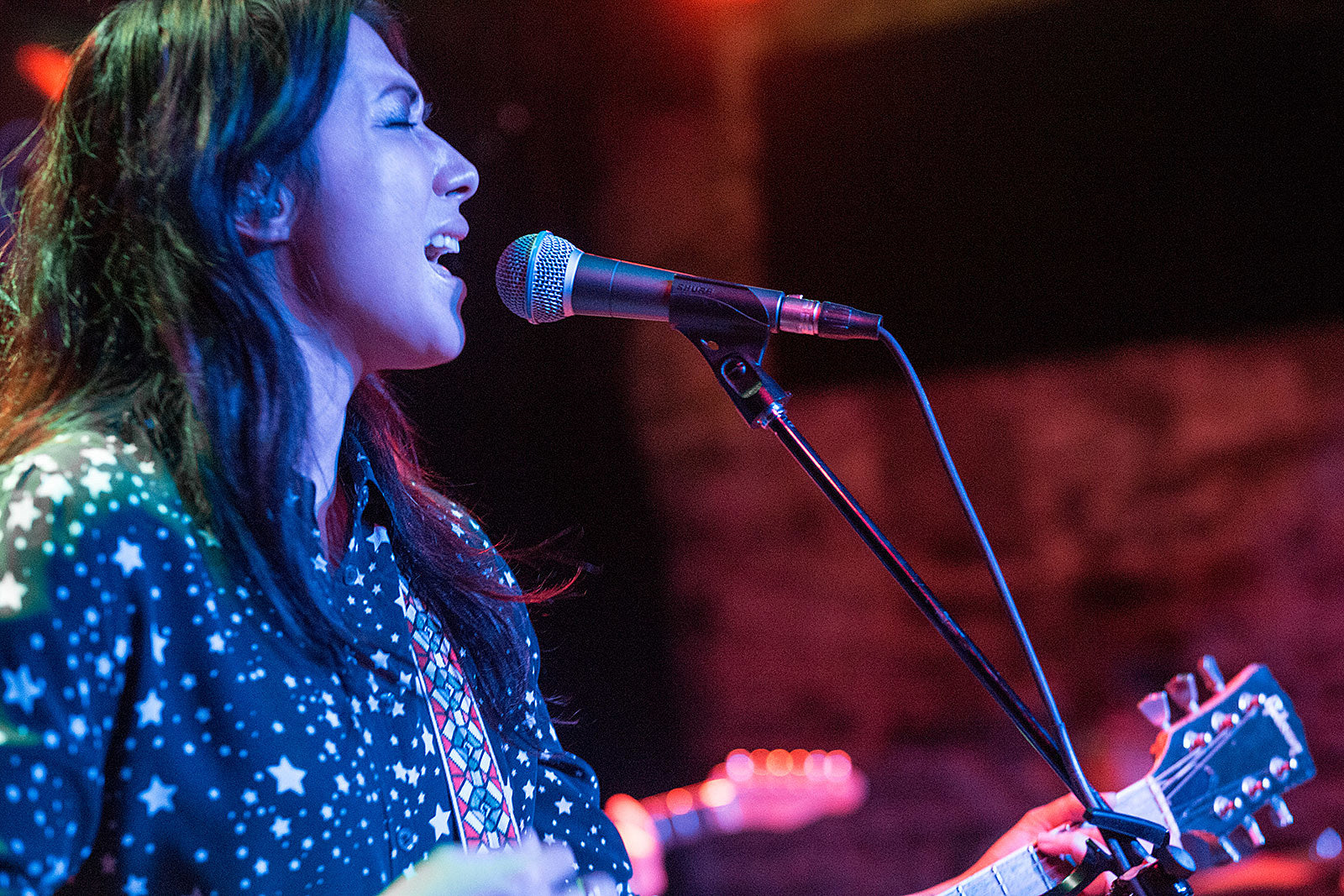Michelle Branch shares ‘Hopeless Romantic’ title track