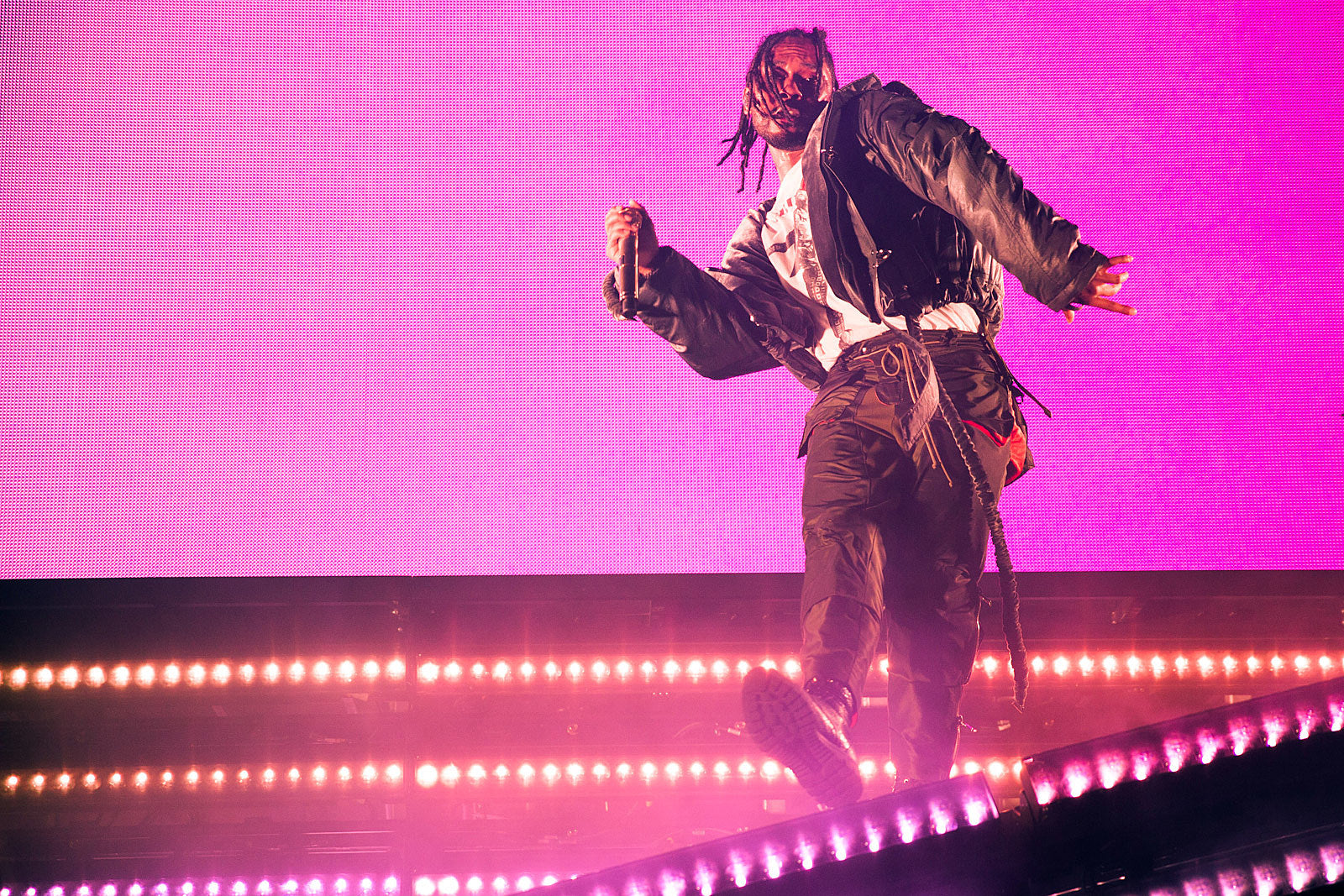 Miguel, SiR & Nonchalant Savant @ Terminal 5 (pics)