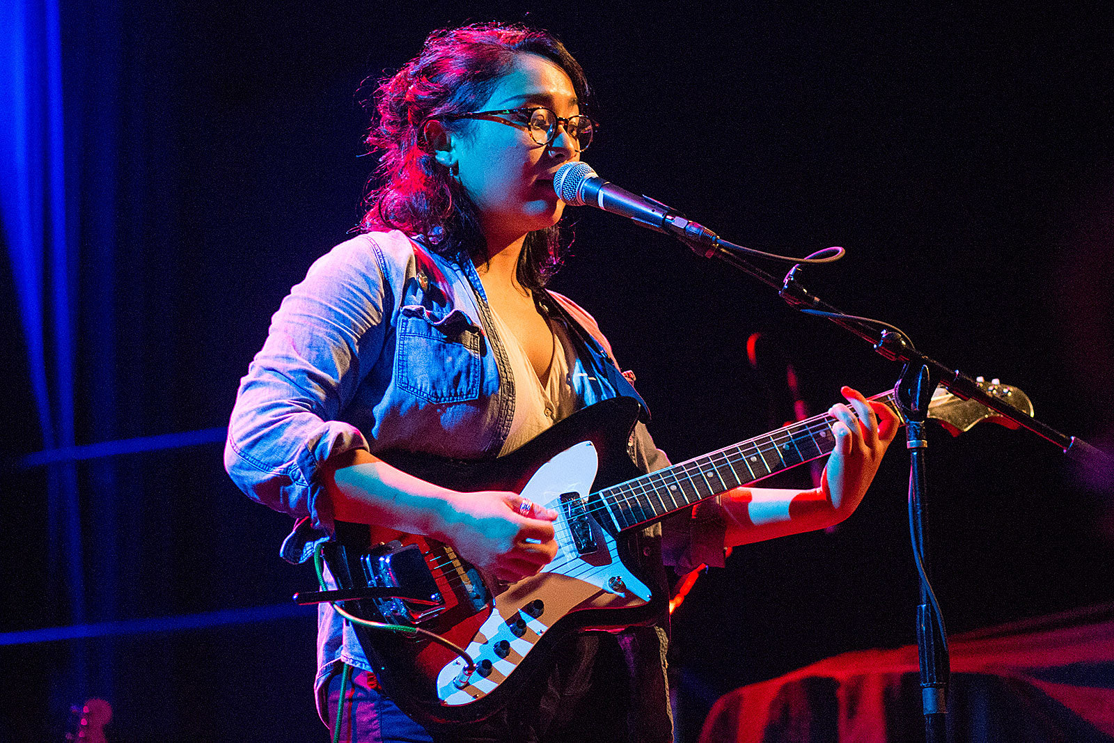 Jay Som shares new song “1 Billion Dogs”