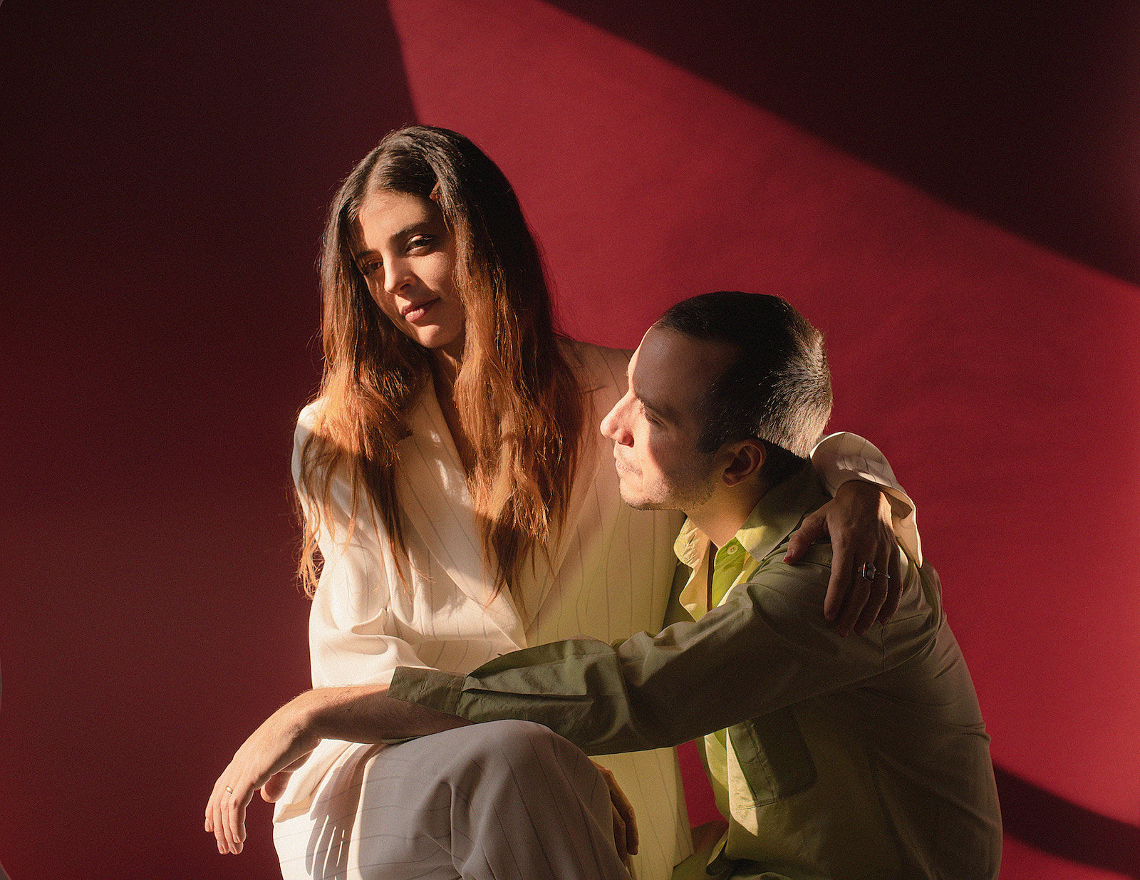 stream mmeadows’ (Cuddle Magic, Dirty Projectors) new song “King of the Castle”