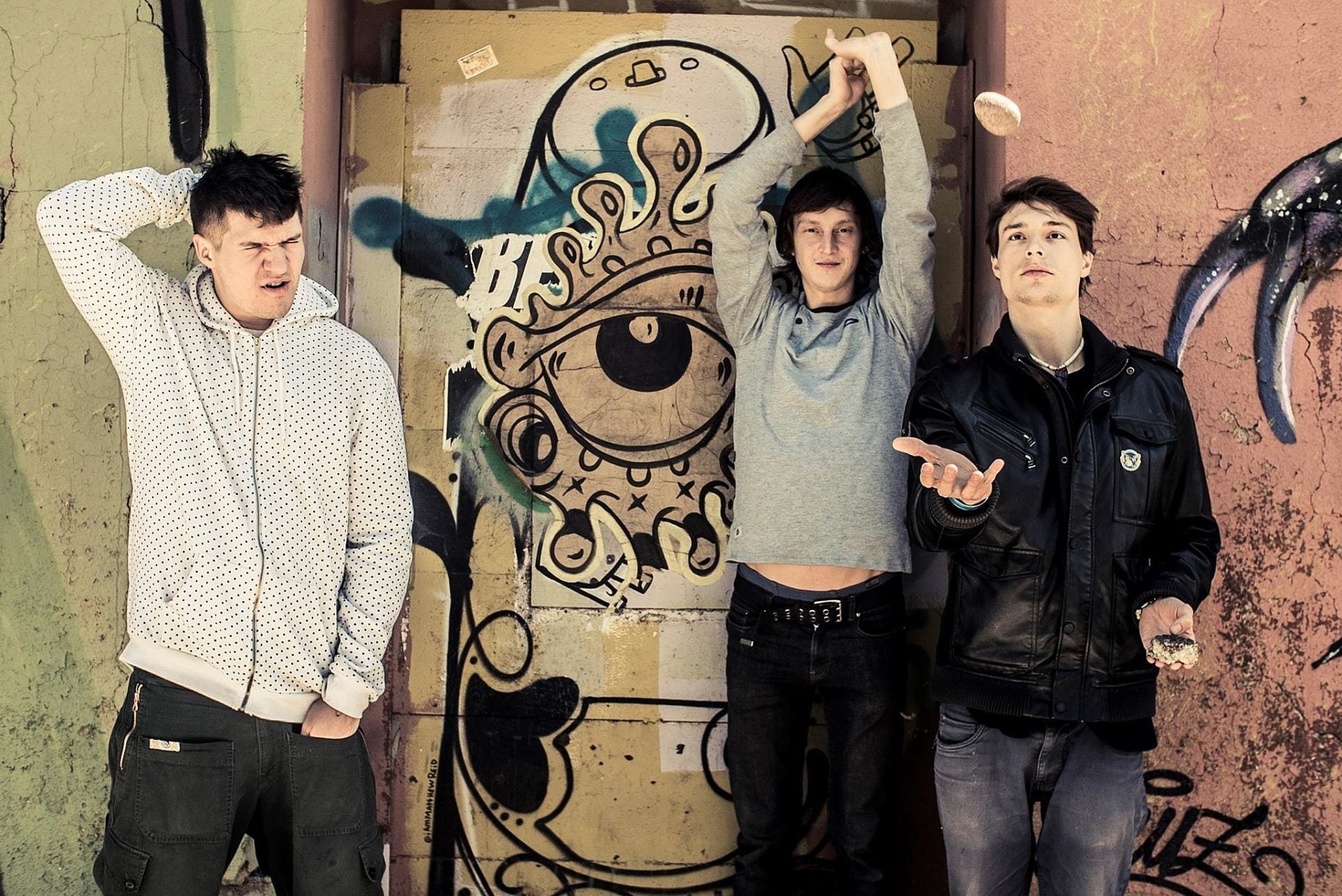 Moon Hooch talk rent prices, touring & jazz in Brooklyn