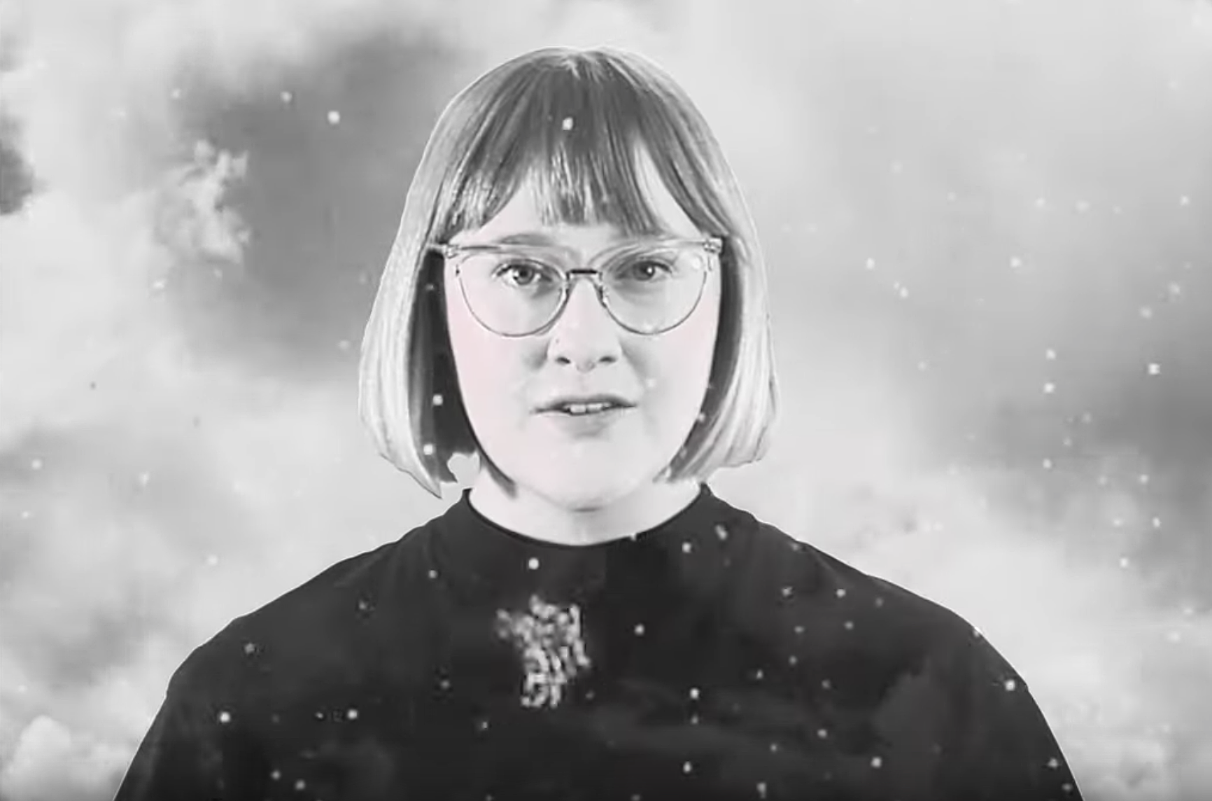 watch Mundy’s Bay’s video for new song “Seasons Pass”