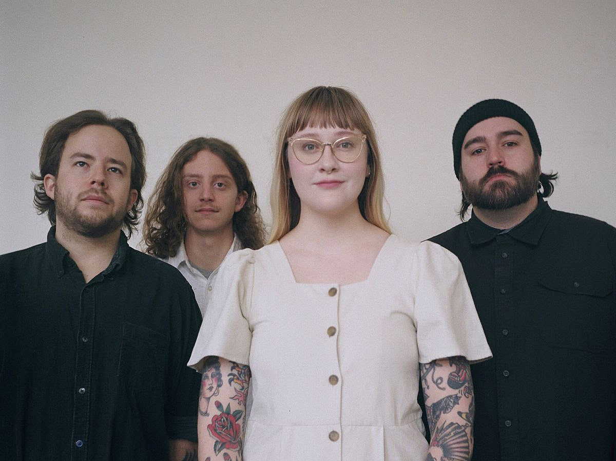 Mundy’s Bay announce debut album, share “Goodbye,” touring w/ Hunny