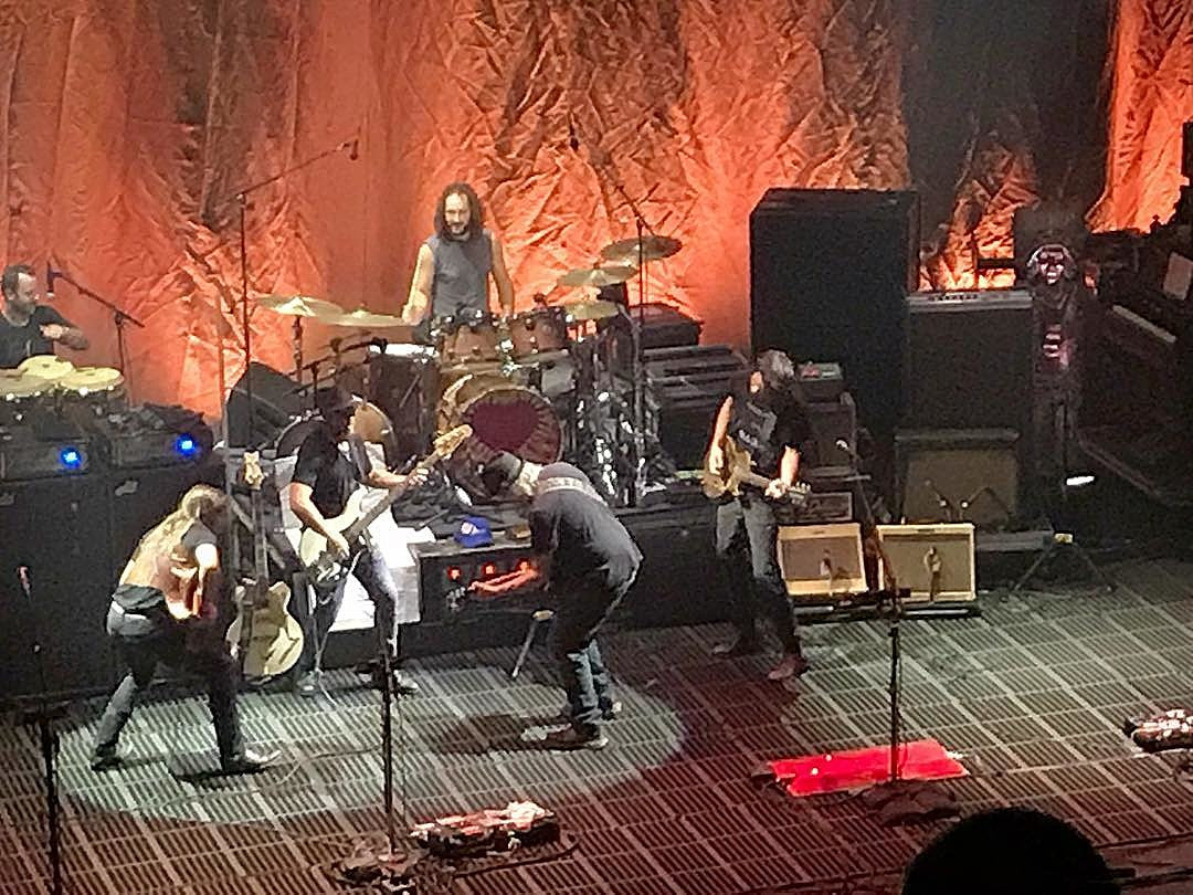 Neil Young focused on the classics (and a new song) at Capitol Theatre (videos, setlist)