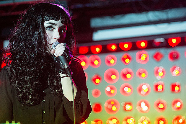 Grimes tourmate Nicole Dollanganger played Baby’s with Foxes In Fiction & Emily Reo (pics), covered Type O Negative