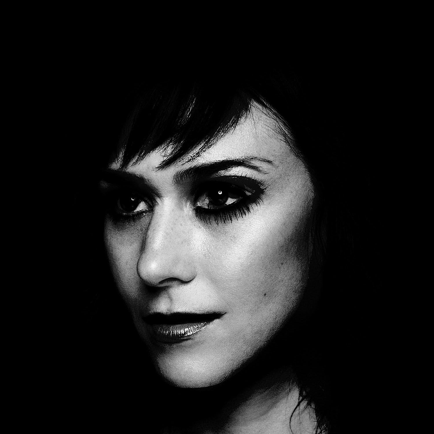 Noveller preps new album ‘Arrow’ (listen to “Effektology”)