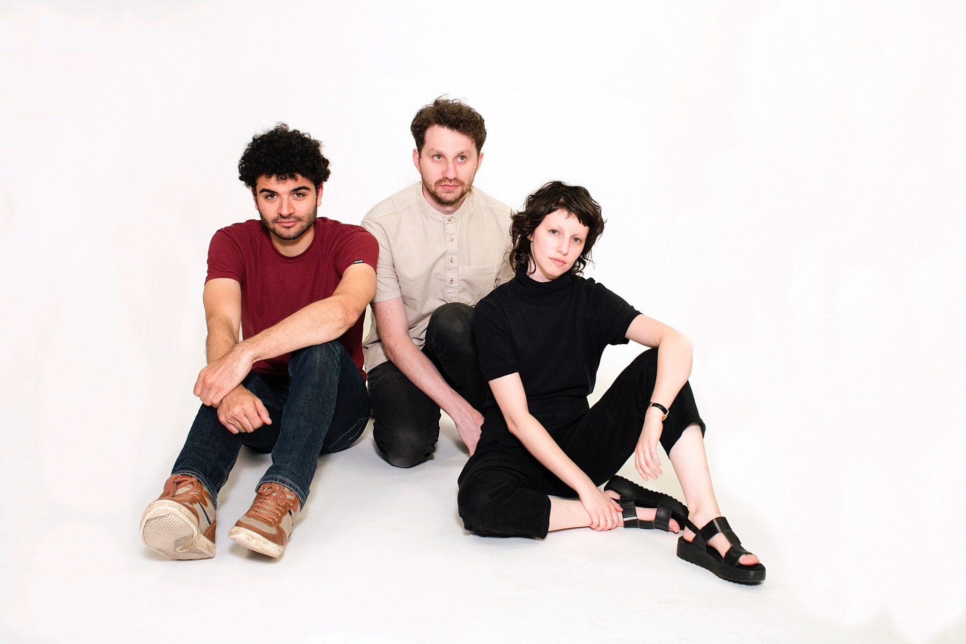 watch Operator Music Band’s “Moto Komplete” video, catch them on tour