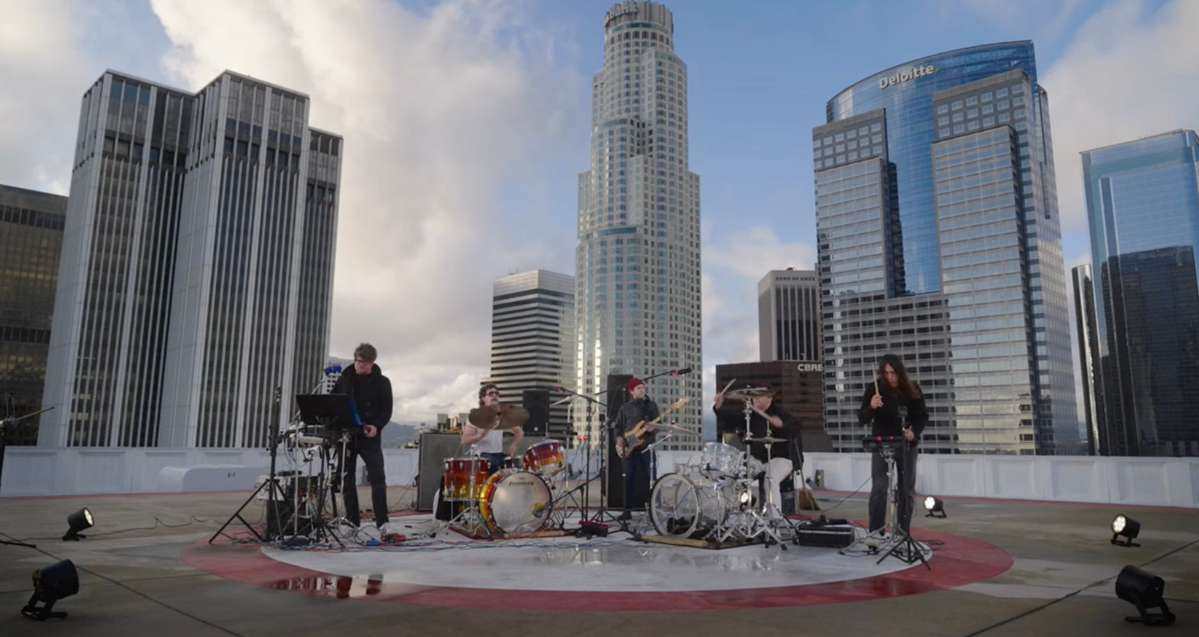 Watch OSEES’ play their new album ‘SORCS 80’ live on top of a skyscraper in LA
