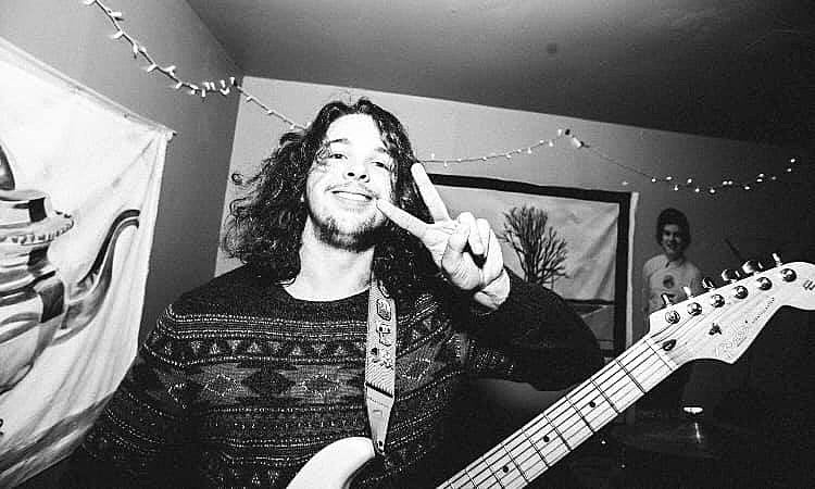 Oso Oso and other bands pay tribute to late guitarist Tavish Maloney