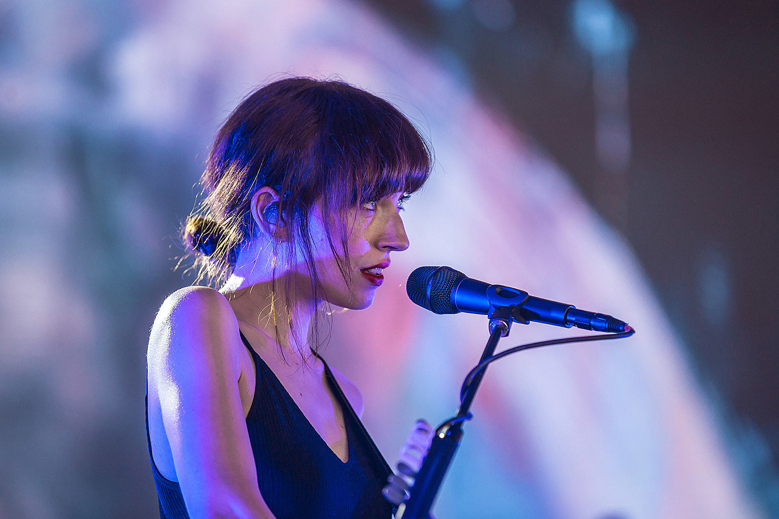 Daughter expand tour, release “No Care” video