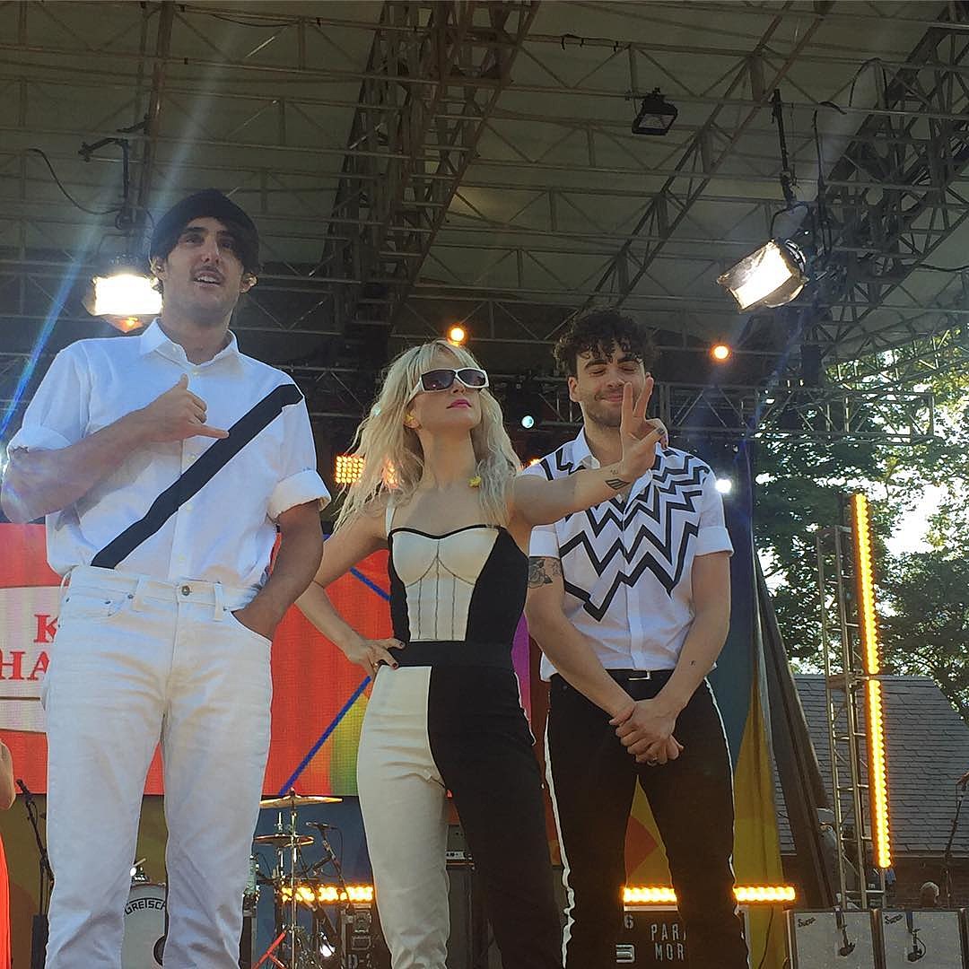 Riot Fest updates set times; Paramore & Jawbreaker now have less overlap