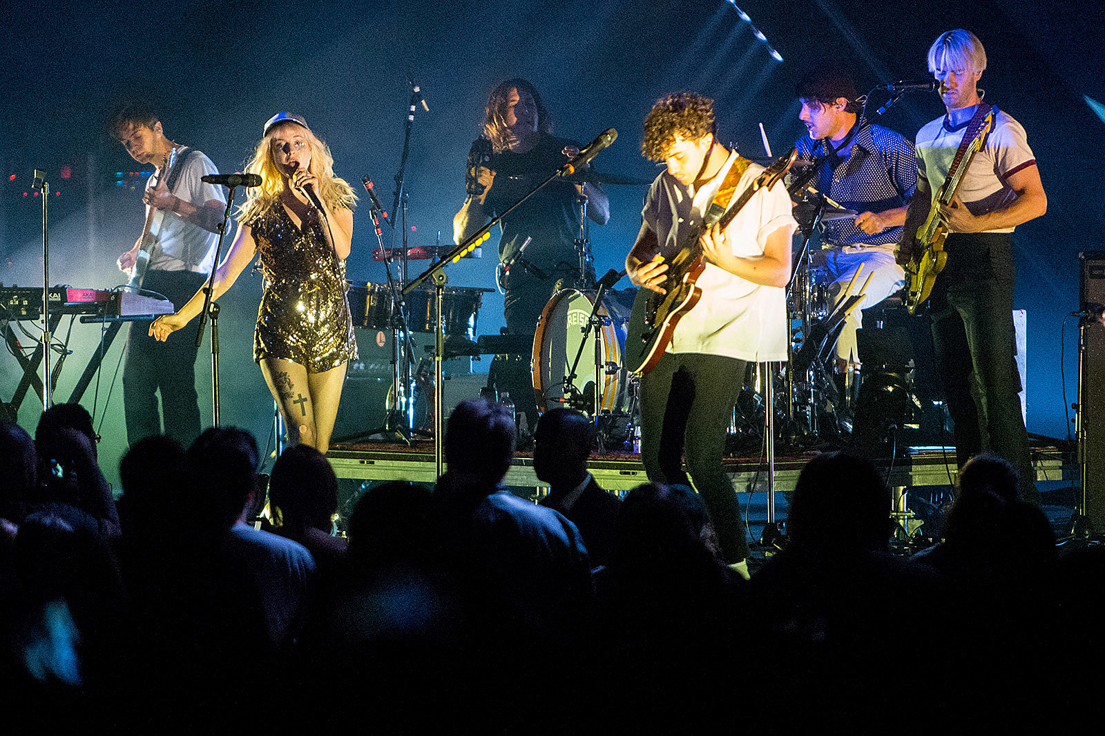 Paramore & Best Coast played Radio City Music Hall (pics, review, setlist)