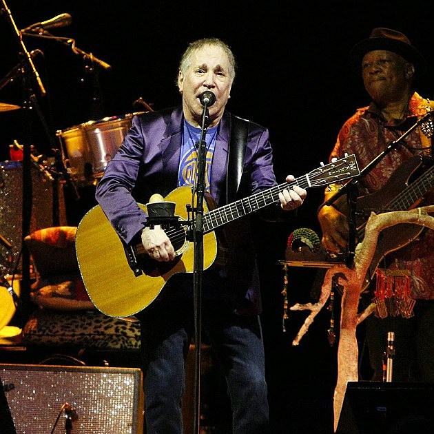 Paul Simon played a very rainy Forest Hills Stadium (night 2 pics, setlist, review)