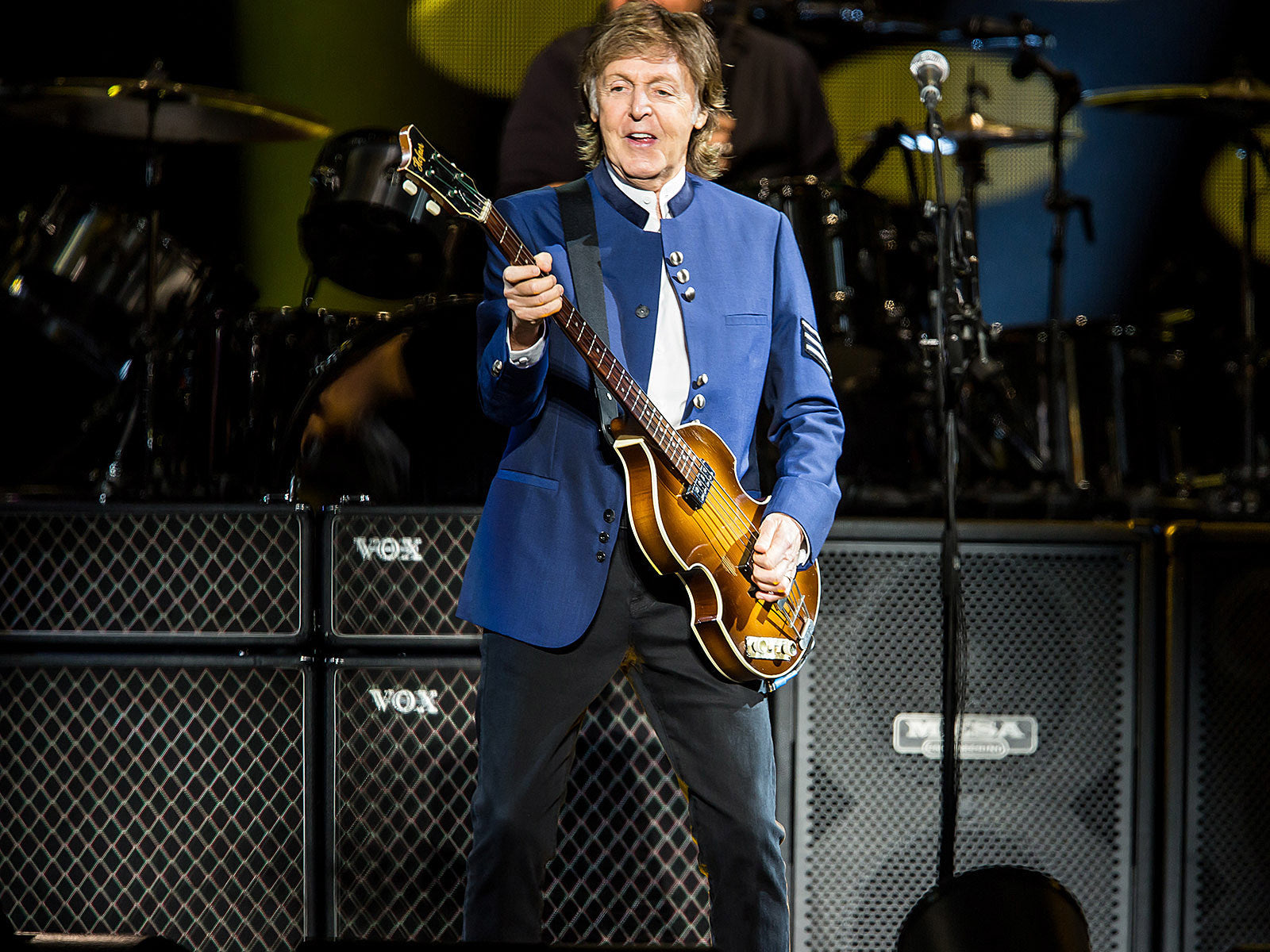 Paul McCartney sang happy birthday to Jimmy Fallon at Barclays (pics, video)