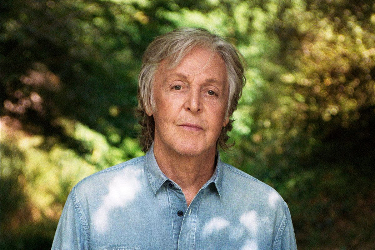 Paul McCartney releasing huge book of lyrics