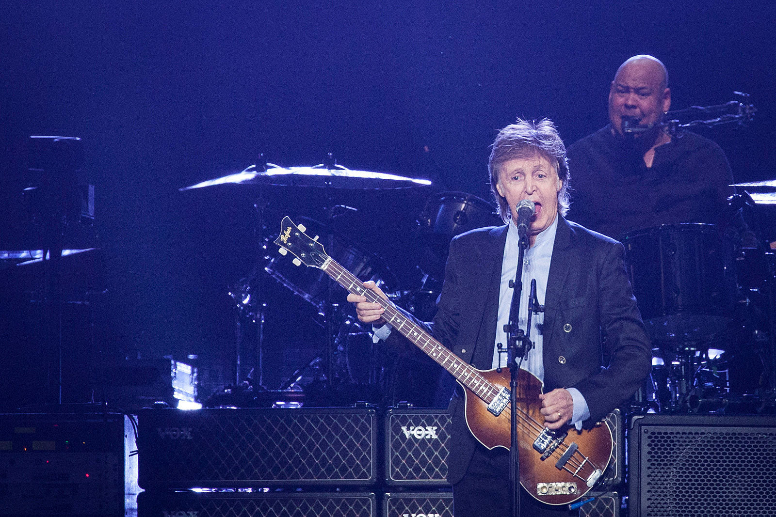 Paul McCartney wrapped up his NYC-area run at Nassau Coliseum (pics, setlist)