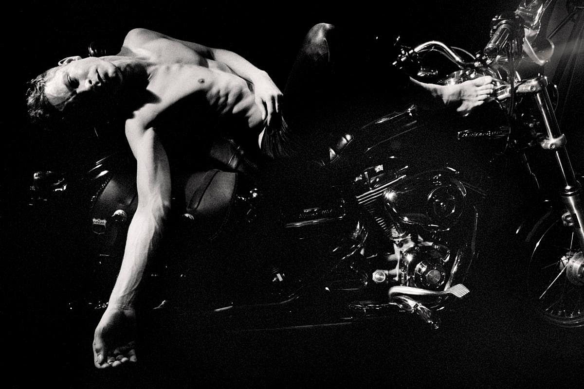 Perfume Genius shares “On The Floor” & its video from upcoming album