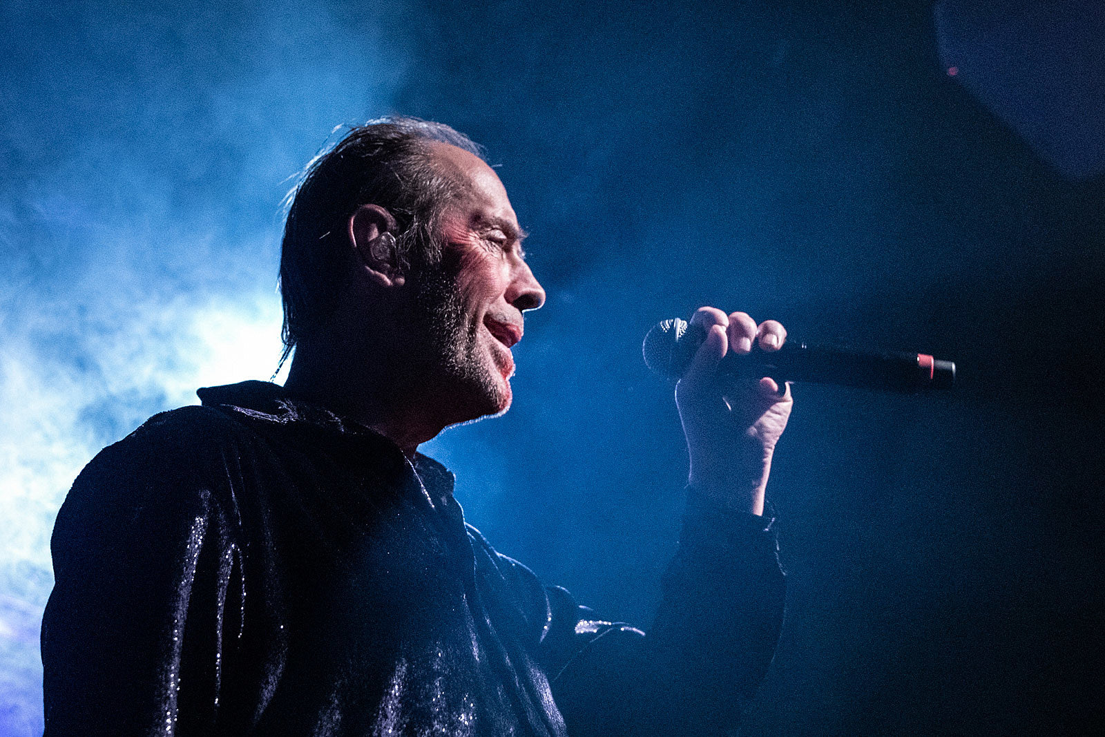 Peter Murphy cancels summer shows due to “recent health issues”