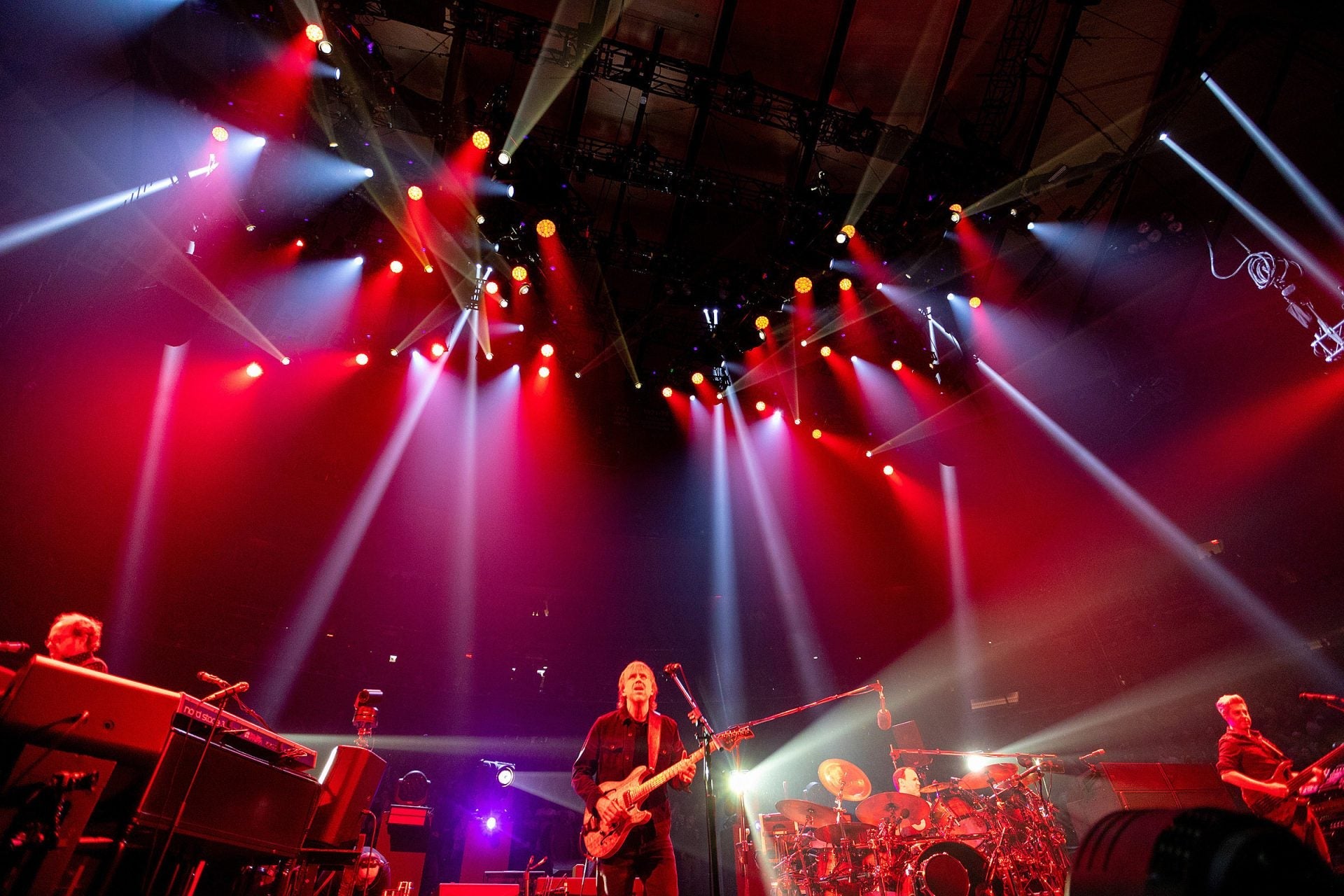 One dead and two injured in falls at Phish’s San Francisco show