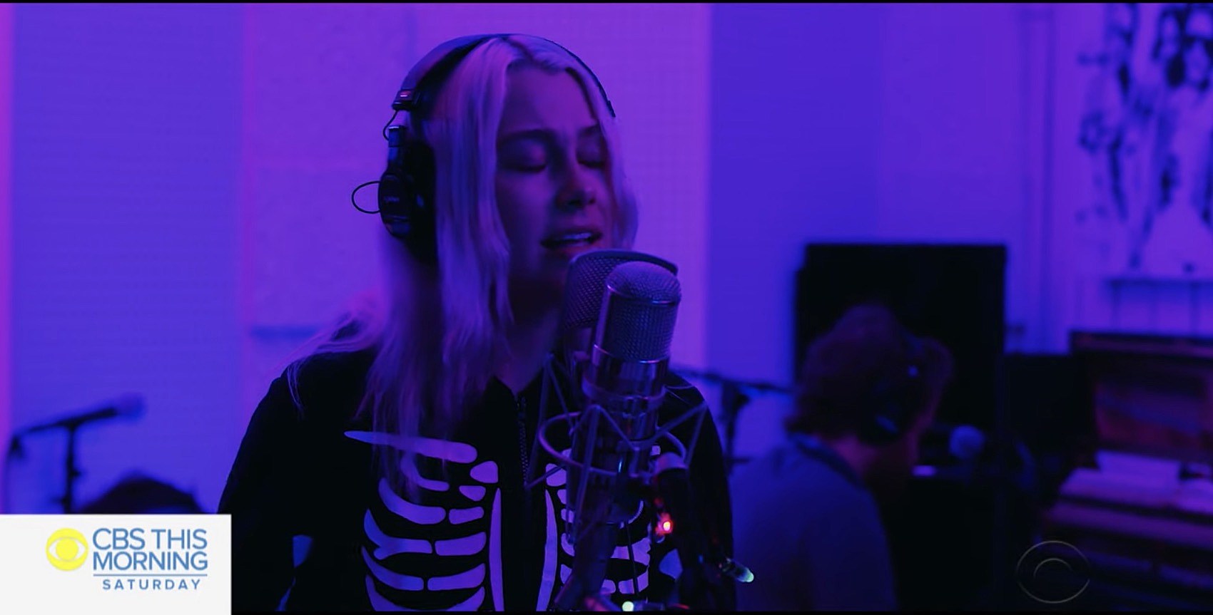 watch Phoebe Bridgers play 3 songs on ‘CBS This Morning’