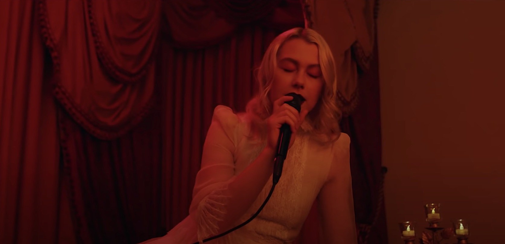 Watch Phoebe Bridgers perform “I Know The End” on ‘Seth Meyers’ from an empty theater