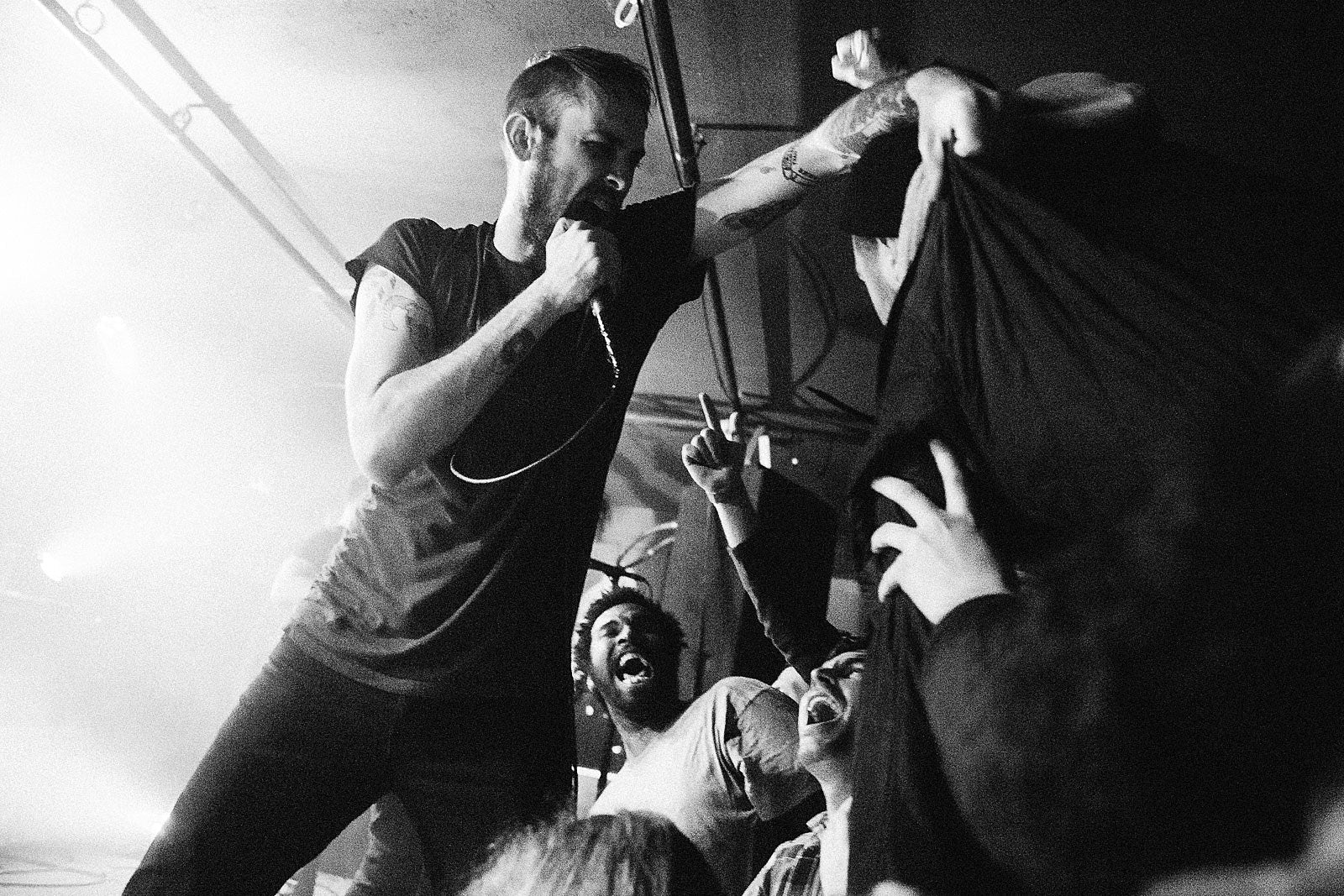 Pianos Become the Teeth playing ‘Wait For Love’ release shows