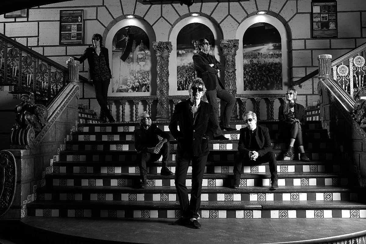 The Psychedelic Furs share new song “Evergreen” ahead of fall tour