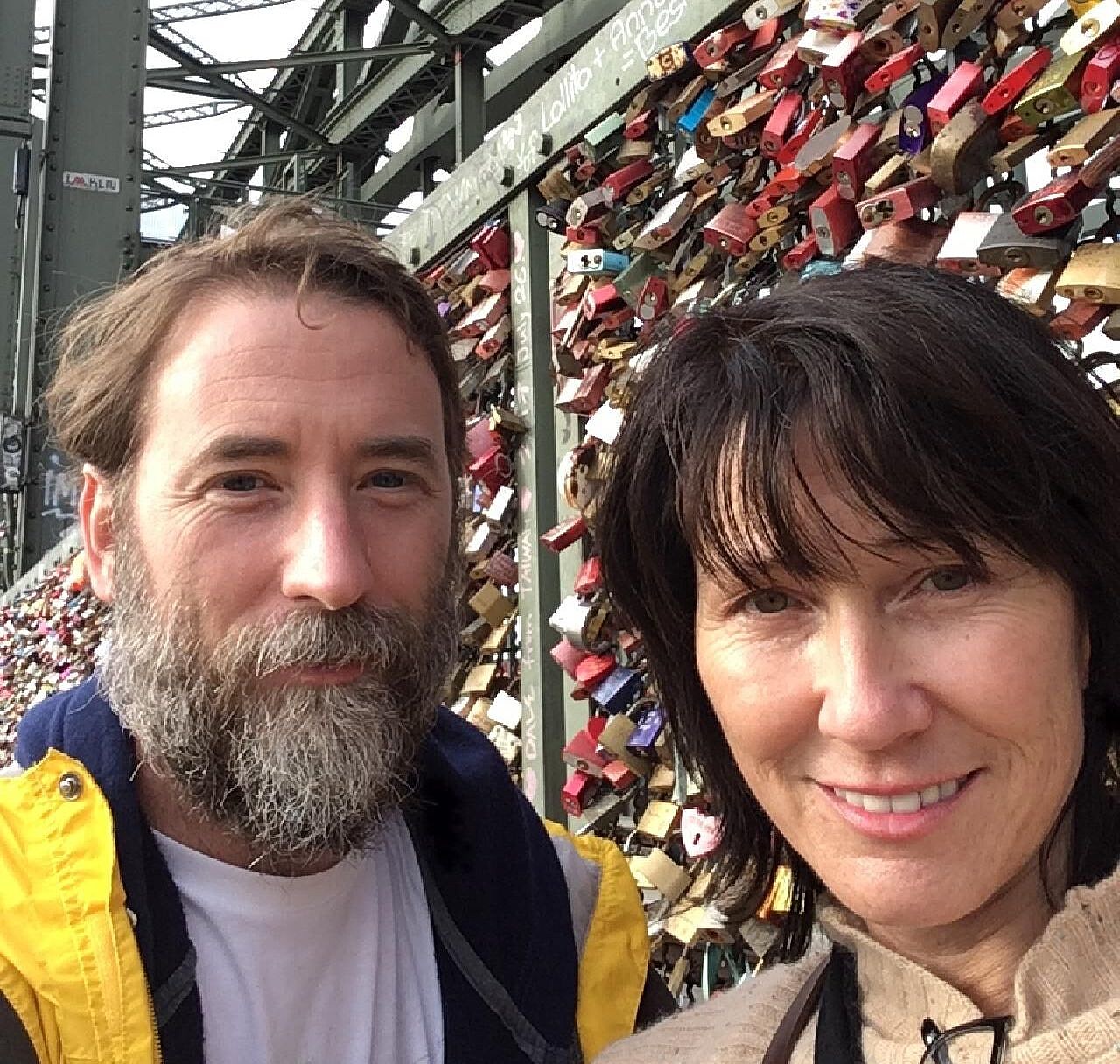 Kelley Deal’s R. Ring jam in the studio in new “See” video, working on new music