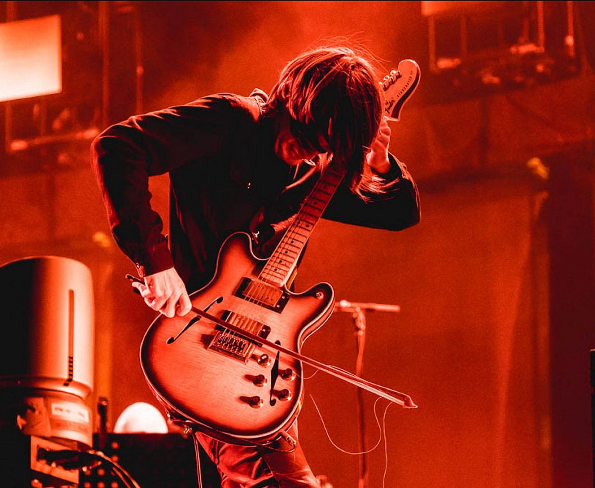 ‘Westworld’ offers up saloon piano covers of Radiohead, Soundgarden & more ++ pics from Radiohead @ ACL weekend 2