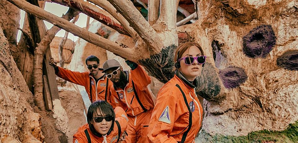 Ramonda Hammer following debut LP w/ new single “Zombie Sweater,” on tour