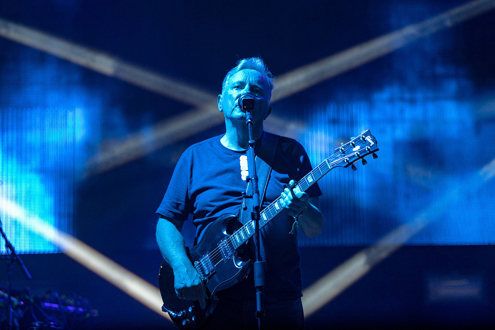 New Order’s Bernard Sumner recovering from COVID: “It seems like Russian roulette”