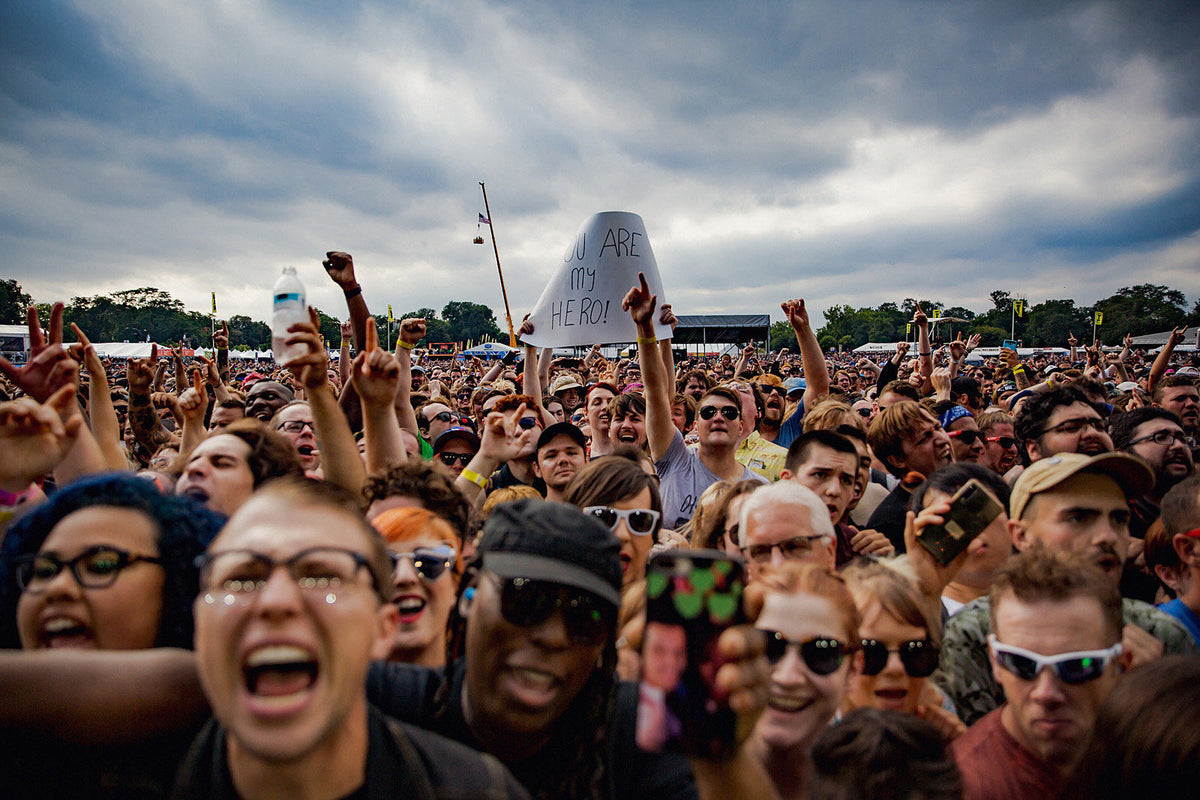 Riot Fest reveal daily 2021 lineups, add Machine Gun Kelly, Rancid, Dropkick Murphys & more