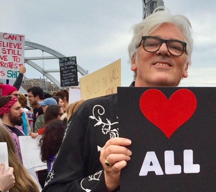 Robyn Hitchcock announces new LP, shares first single (and disses Trump)