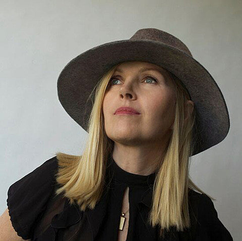 Saint Etienne’s Sarah Cracknell talks about new solo LP and more, shares “Take the Silver” featuring The Rails (listen)