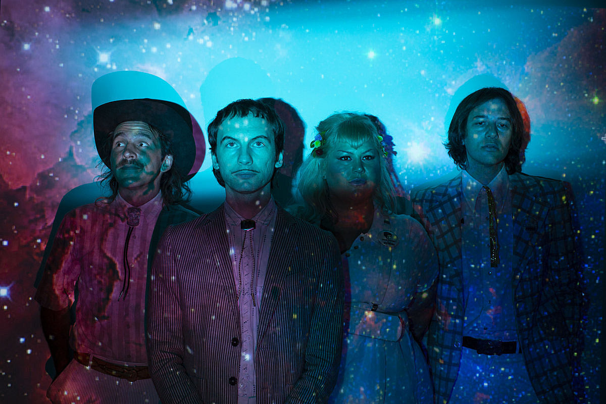 Shannon & The Clams announce ‘Year of the Spider,’ share “Midnight Wine”