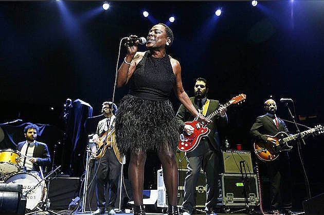 Sharon Jones & the Dap Kings playing 2016 BRIC Celebrate Brooklyn! kickoff show ++ pics from MSG