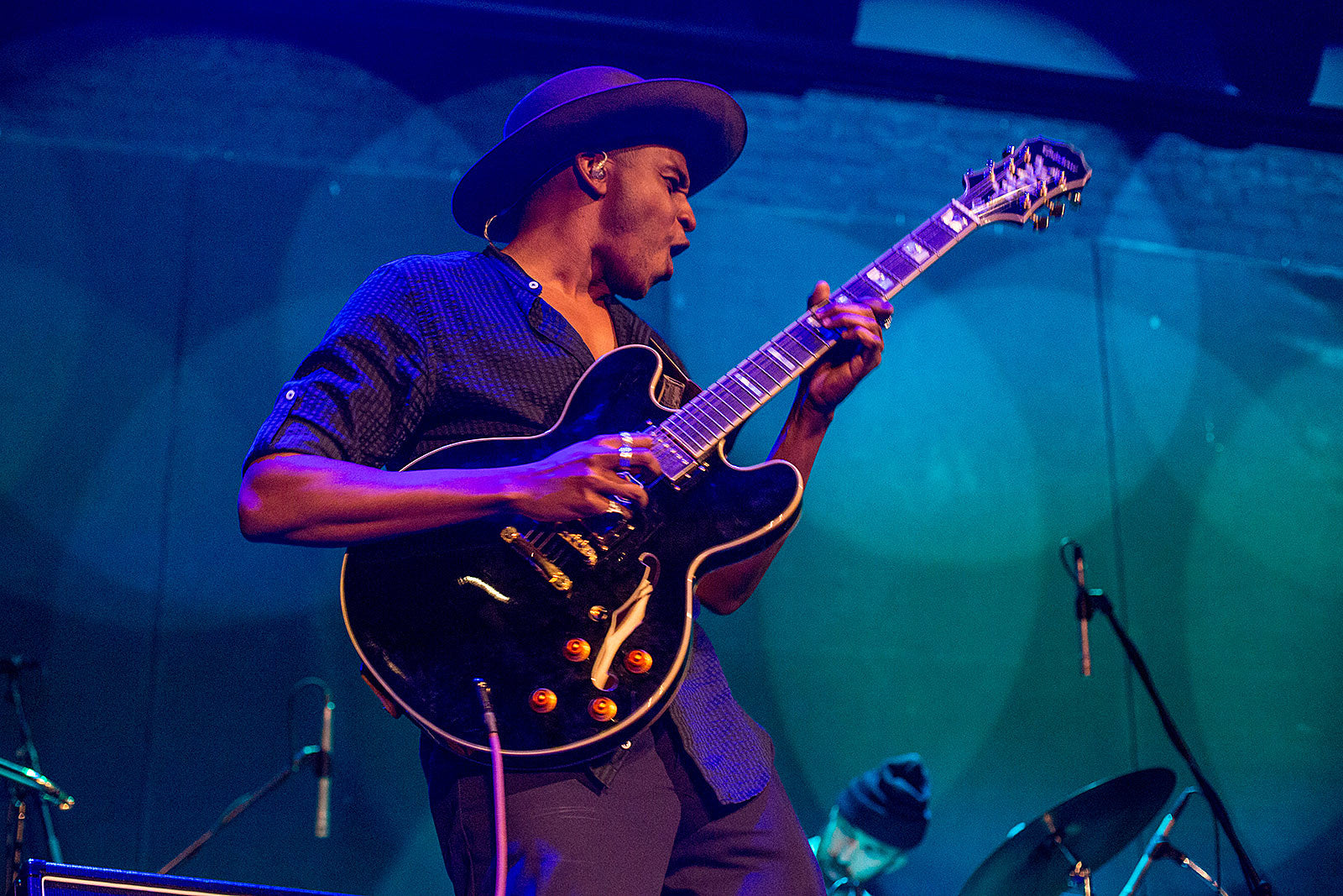 Dr. Dog’s Eric Slick covered his tourmate Sinkane (listen)