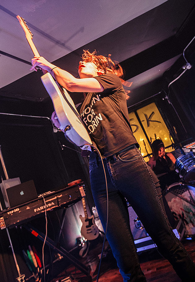 Sleater-Kinney wrapped up their 2015 tour at still-being-renovated Market Hotel w/ Lee Ranldo (pics/setlist)