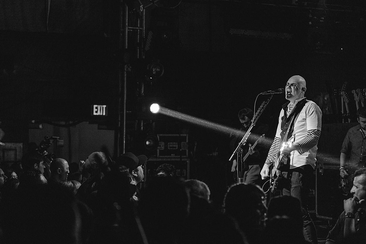 Smashing Pumpkins’ NJ show will feature Courtney Love, Peter Hook, mems of AFI, Deftones, Killers & more