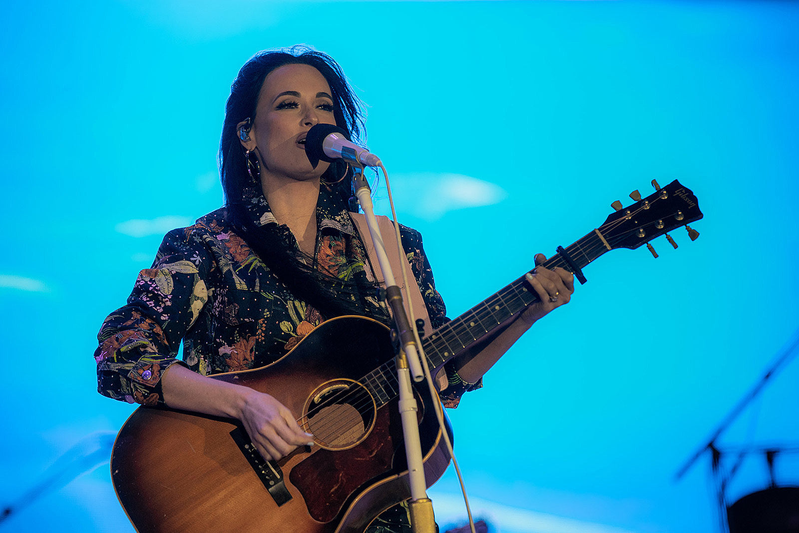 Kacey Musgraves announces 2019 tour with Natalie Prass, Soccer Mommy, more