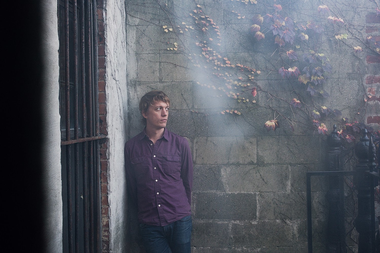 Steve Gunn shares “Park Bench Smile” from Matador debut (watch the lyric video)
