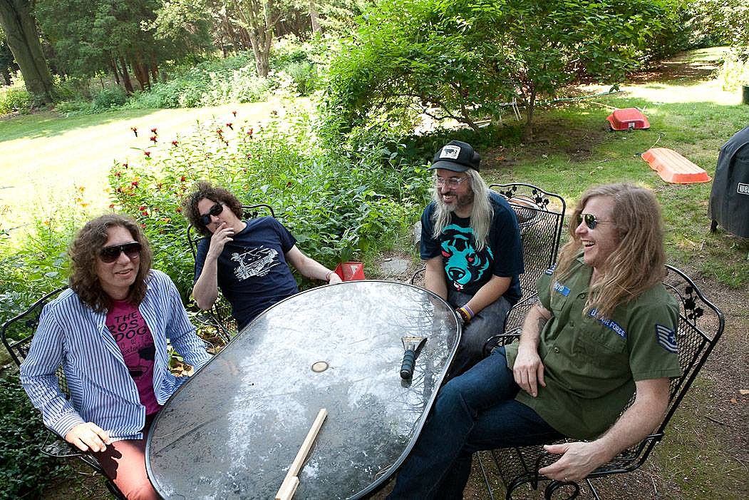 Sweet Apple (J Mascis) share song ft Mark Lanegan & Robert Pollard off new LP