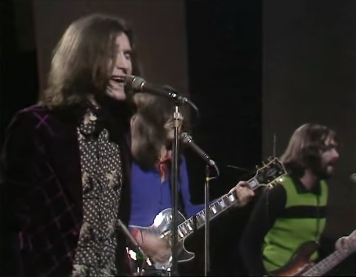 amazing live videos of The Kinks, Slint, Hop Along & more to watch while every show is cancelled