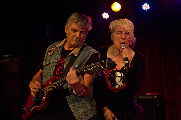 The Avengers played The Bell House with Shellshag, Surfbort, and Gozer (pics, setlist)