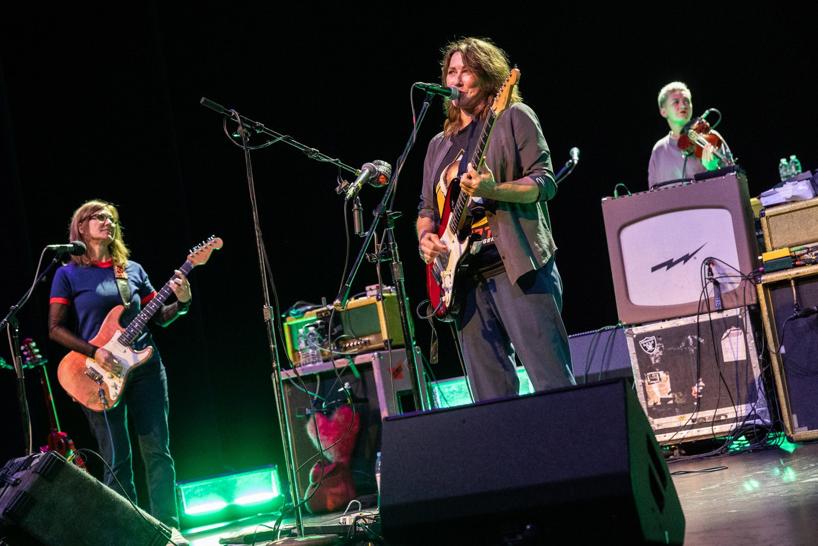 The Breeders celebrated ‘Last Splash’ 30th anniversary @ Kings Theatre with Screaming Females (pics, setlist)