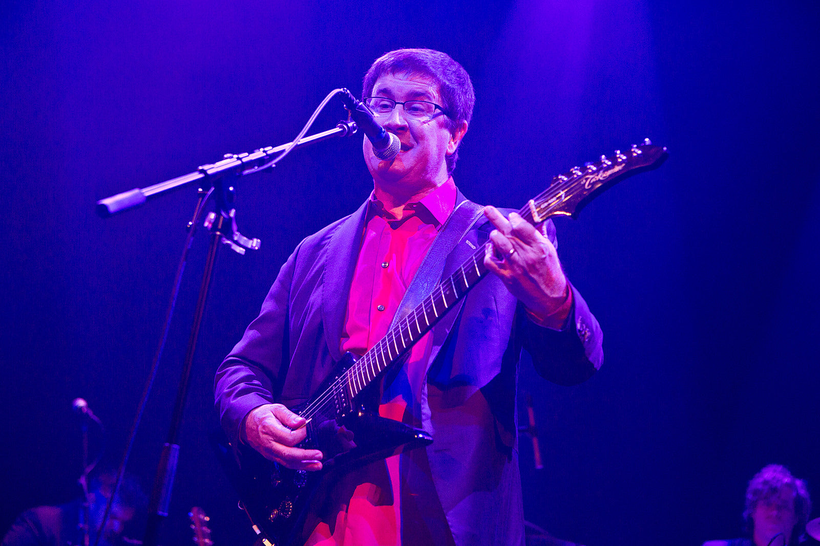 The Mountain Goats share “Cadaver Sniffing Dog” from new LP, expand tour